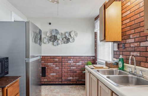 Niagara Falls House | NEW LISTING! Snug Escape Close to Niagara Falls