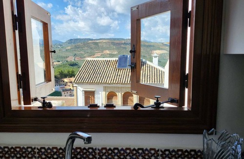Iznajar House | New listing! Spacious 5-bedroom home in Iznájar with spectacular views
