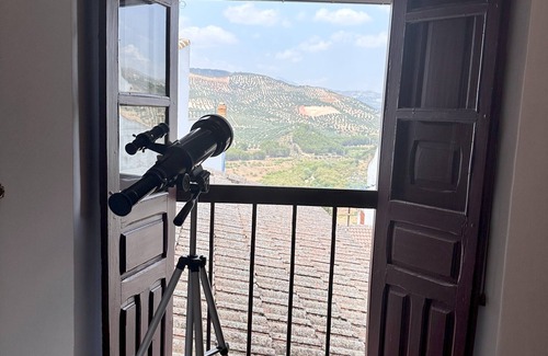 Iznajar House | New listing! Spacious 5-bedroom home in Iznájar with spectacular views