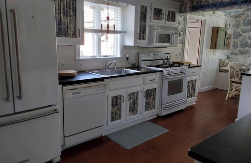 Brewster House | NEW LISTING! Spacious Brewster Beach Retreat – Walk to Multiple Beaches!