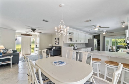 Marco Island House | New Listing Special ~ 10% off Sept Stays! Perfect Family Escape at Cozy Pool Home Close to Beach