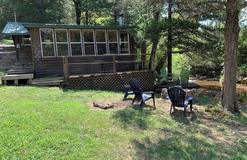 Hardy Cabin | NEW LISTING:Spring River:Creek Cabin, Private Footage on South Fork Spring River