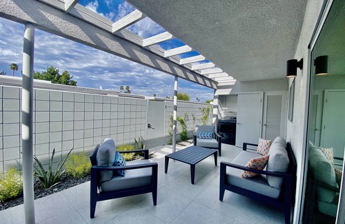 Canyon Corridor Condo | New Listing: Stunning Newly Remodeled Mid-Century Condo