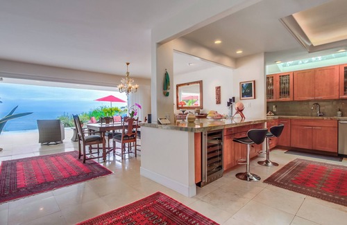 Lower Hermosa House | New Listing, stunning ocean views and infinity pool with amazing outdoor space