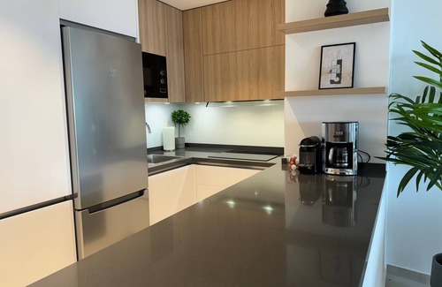 Estepona Condo | NEW LISTING. Superb apartment in Puerto de Estepona. Great Views to the Marina.