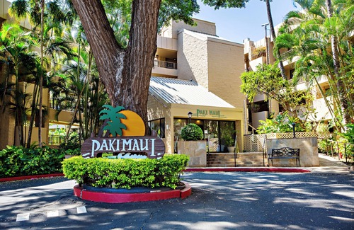 Honokowai Condo | New Listing! Tropical Oceanfront getaway awaits