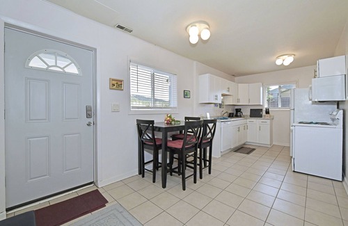 Woodland Park Apartment | New Listing Updated, Comfortable Modern Mountain Living