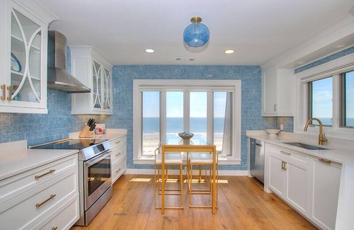 Beach Lagoon Condo | New Listing! Luxury Oceanfront Penthouse Villa in Sea Pines