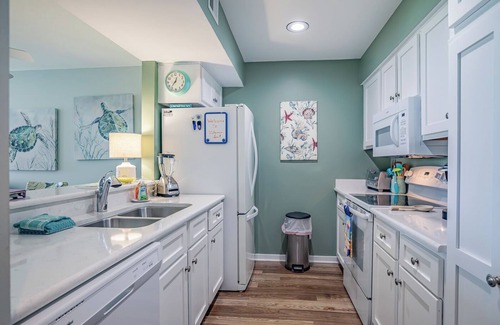 Oceanmarsh Subdivision Condo | New Listing! - Pool and Ocean View - Harbor Island Beachhouse