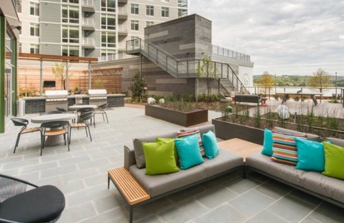 Navy Yard Apartment | NEW Listing Walking distance to Navy Yard-Ballpark