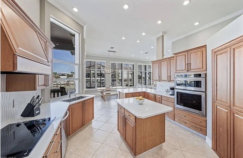 Connors House | NEW LISTING Waterfront Retreat
