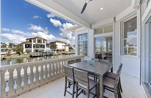 Connors House | NEW LISTING Waterfront Retreat