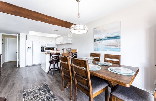 Comanche Point At Point Venture House | New Listing. Waterfront 4 B/R, 3 bath, Townhouse. Sleeps 9. Just renovated.