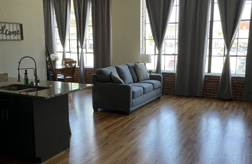 Webb City Apartment | New! Loft in Downtown Webb City 🌆