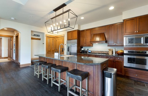 River Run Condo | NEW LONE EAGLE PENTHOUSE, TRUE SKI-IN/SKI-OUT ON KEYSTONE MOUNTAIN