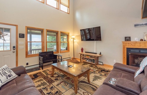 Swanton House | New! Lookout Ridge: Dogs Welcome, Lake Area, Gas Fireplace!