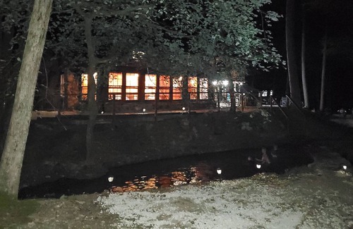 Mount Ida House | NEW Lower Nightly Rates! Large Private Home on Lake Ouachita! No Admin Fees!