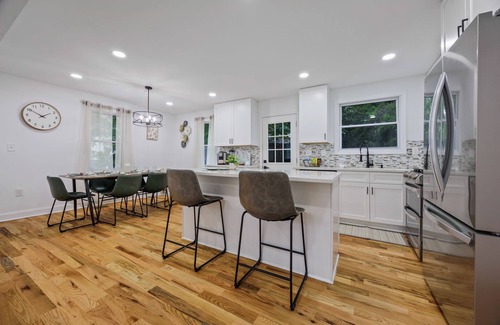 Belvedere Park House | -NEW- Lux 5BDR Home 10 Min to ATL