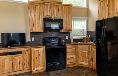 Chilton Cabin | New! Lux Cabin, Bicycling on lush verdant trails