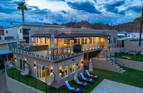 Parker Strip House | New Luxe Riverfront Home, Launch & Dock, Gamerooms