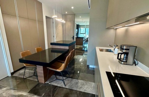 Monterrey Apartment | New Luxury 1BR/1BA in Prime Spot!