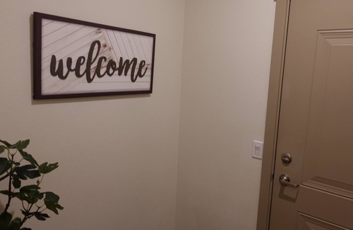 Kent Apartment | New Luxury 2-Bed, 2-Bath Apt.