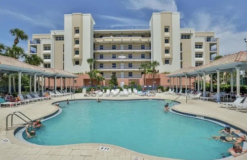 New Smyrna Beach Condo | New luxury Beach Condo“Casa del Mar” Wlak to beach, resort style amenities
