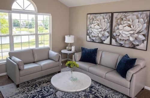 Shelby Township Condo | New luxury condo spectacular views