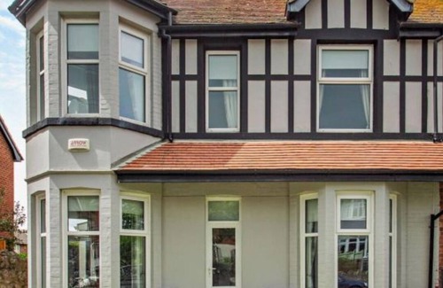 Llandudno Cottage | New: Luxury home sleeping 8 w/Hot Tub