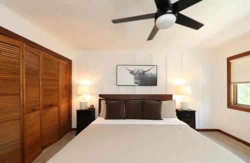 Nellysford House | New! Luxury Mountain Top Retreat w/Carriage House