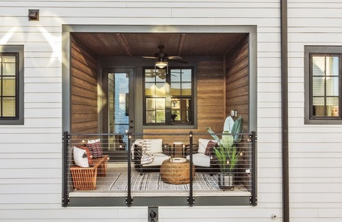 Greenville Downtown House | New Luxury Townhouse - Central to Downtown Greenville