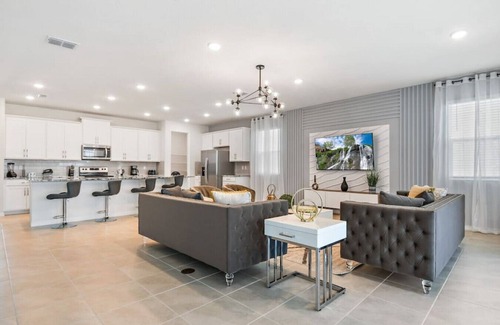 Celebration House | NEW Luxury Villa Near Disney w/Pool & Spa!