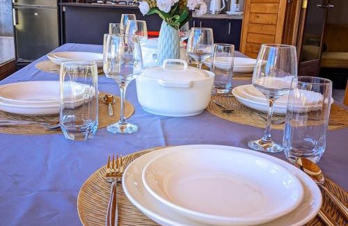 Manakara House | NEW - Maison Lisy - 10 min walk to beach