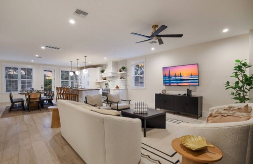 Anna Maria House | NEW! Meet Me At Sunset! 3 Homes from the Beach!