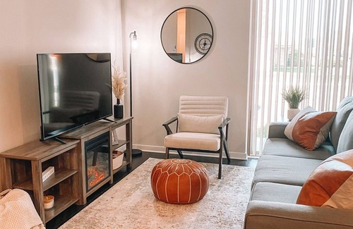 Traverse City Condo | New Mgmt~ Trailside Condo- Downtown Traverse City!
