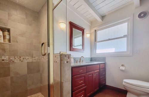 Fullerton House | NEW! Mid-century Secluded Country Living In Fullerton