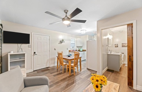 Mobile House | NEW Midtown 5 BD 4 BA | Sleeps 24 | Mardi Gras