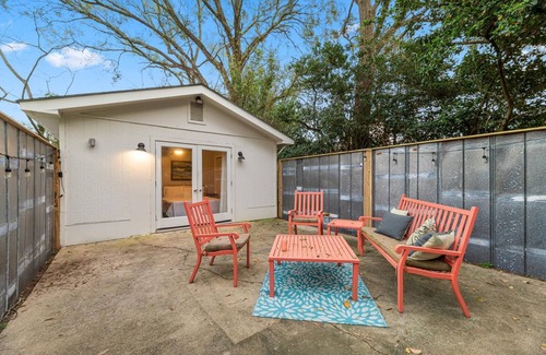 Mobile House | NEW Midtown 5 BD 4 BA | Sleeps 24 | Mardi Gras