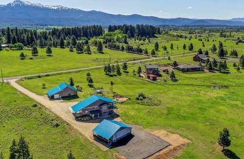 McCall House | New! Mile High Views - Minutes from downtown McCall - Hot tub - Fire Pit - Trailer Parking