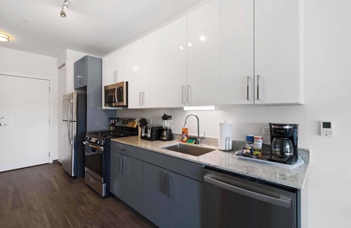 Palmer Square Apartment | New, Modern 1BR City Escape