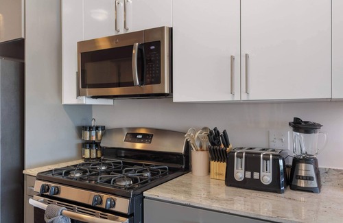 Palmer Square Apartment | New, Modern 1BR City Escape