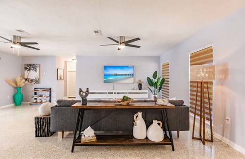 Port Charlotte - Charlotte Harbor House | NEW MODERN 4/3 WATERFRONT HEATED POOL GULF ACCESS FLORIDA HOME