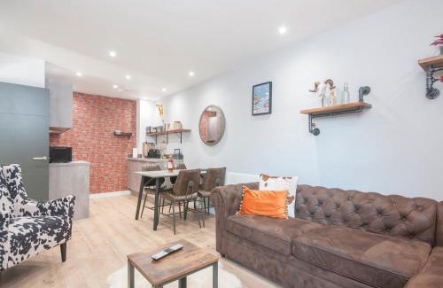 Cardiff City Centre Apartment | New modern Apt in the City & close to Stadiums