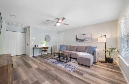 St. Augustine House | NEW Modern Bungalow Close to Downtown! Fully Fenced Yard