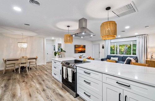 Riverside House | New Modern Coastal Home in Heart of Tequesta, FL