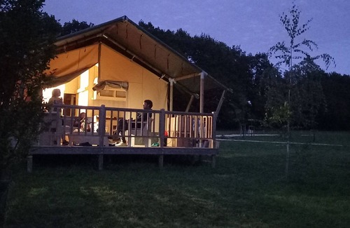 Saint-Cassien RV Rental | NEW Monpazier Glamping safari tent family site Experience the great outdoors