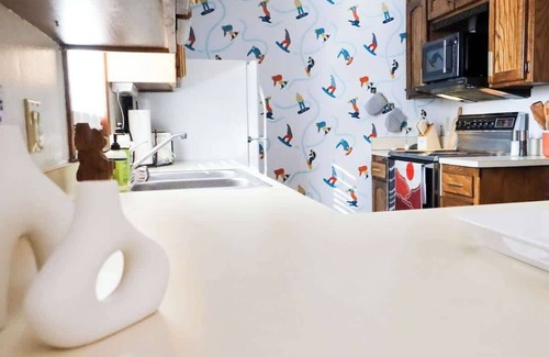 Angel Fire Apartment | New! Mountain Views Apartment- Ski in-Ski Out - Sleeps 6