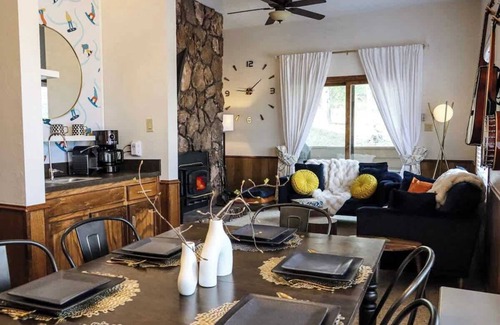 Angel Fire Apartment | New! Mountain Views Apartment- Ski in-Ski Out - Sleeps 6