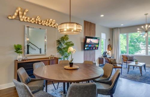 Nashville House | New NashVegas Downtown Rooftop City Views 13Beds