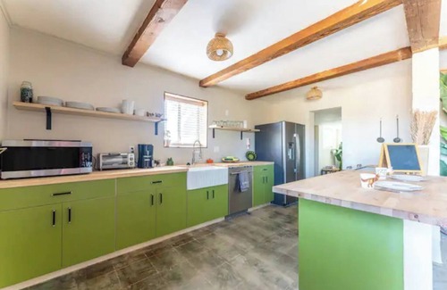 Twentynine Palms House | NEW! New Moon Cactus Villa @ Joshua Tree - HotTub, FirePit, Pool, Outdoor Shower